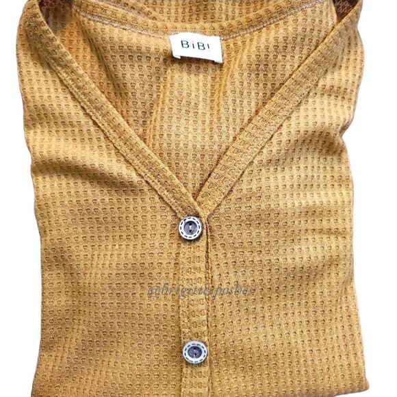 BIBI Long Sleeve Light Waffled Tops - Picture 8 of 13